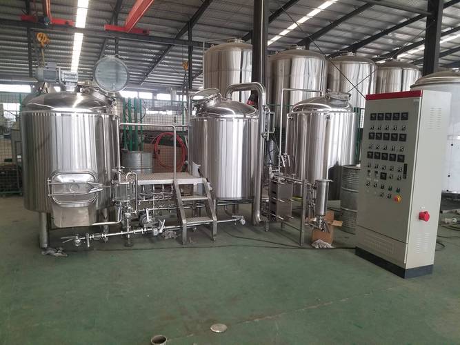 洛扎全套啤酒设备一套多少钱？开精酿厂到底得配齐哪些？